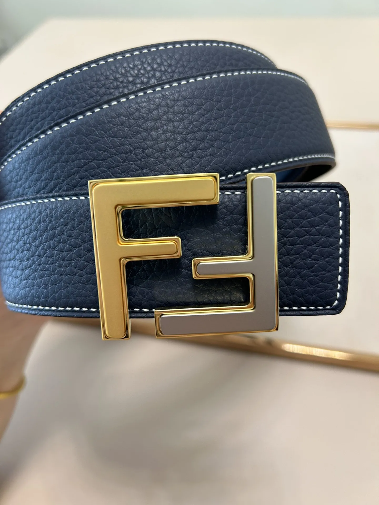 FENDI新作黒ダブルリングベルト - 画像 (5)