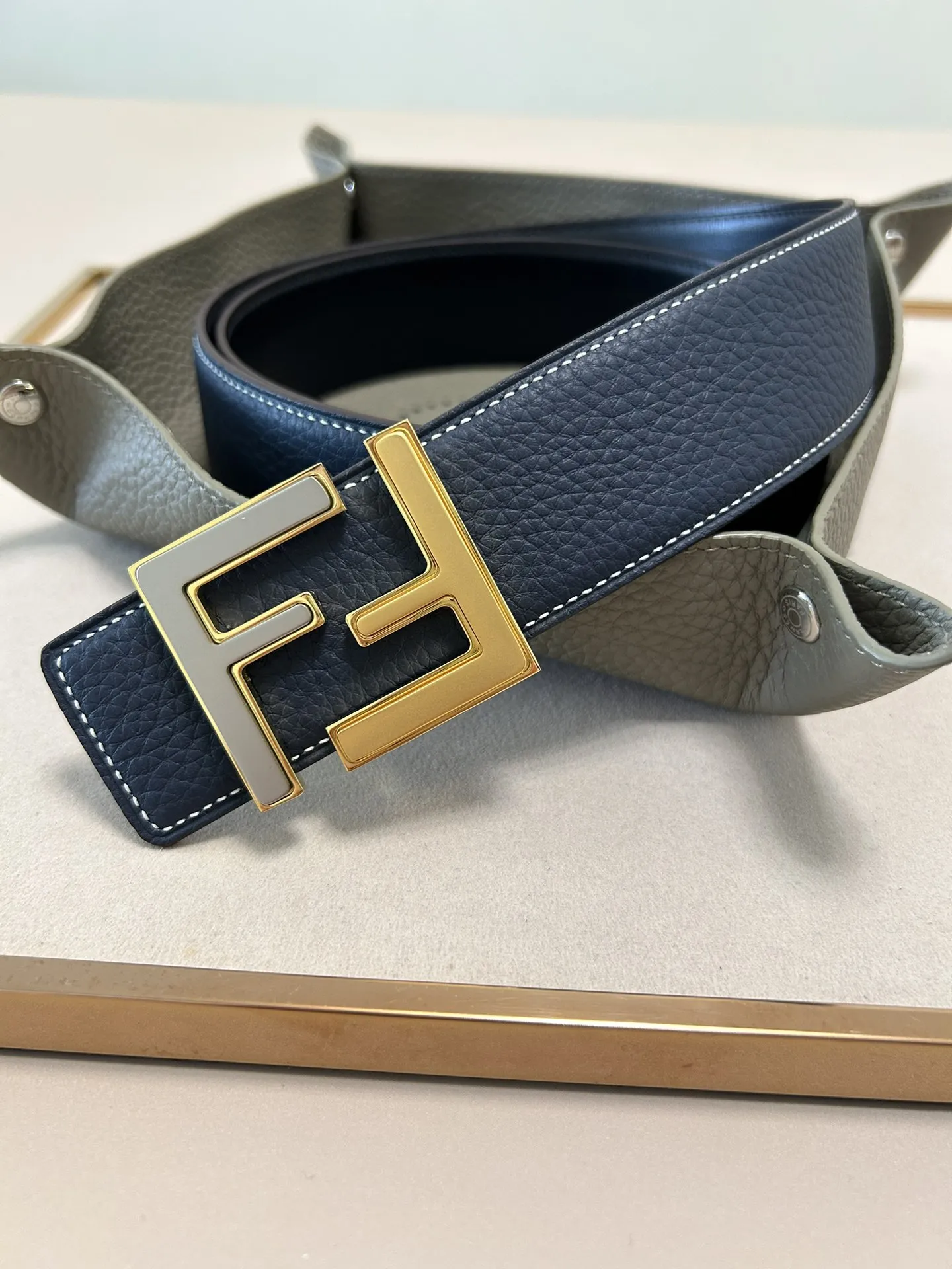 FENDI新作黒ダブルリングベルト - 画像 (7)