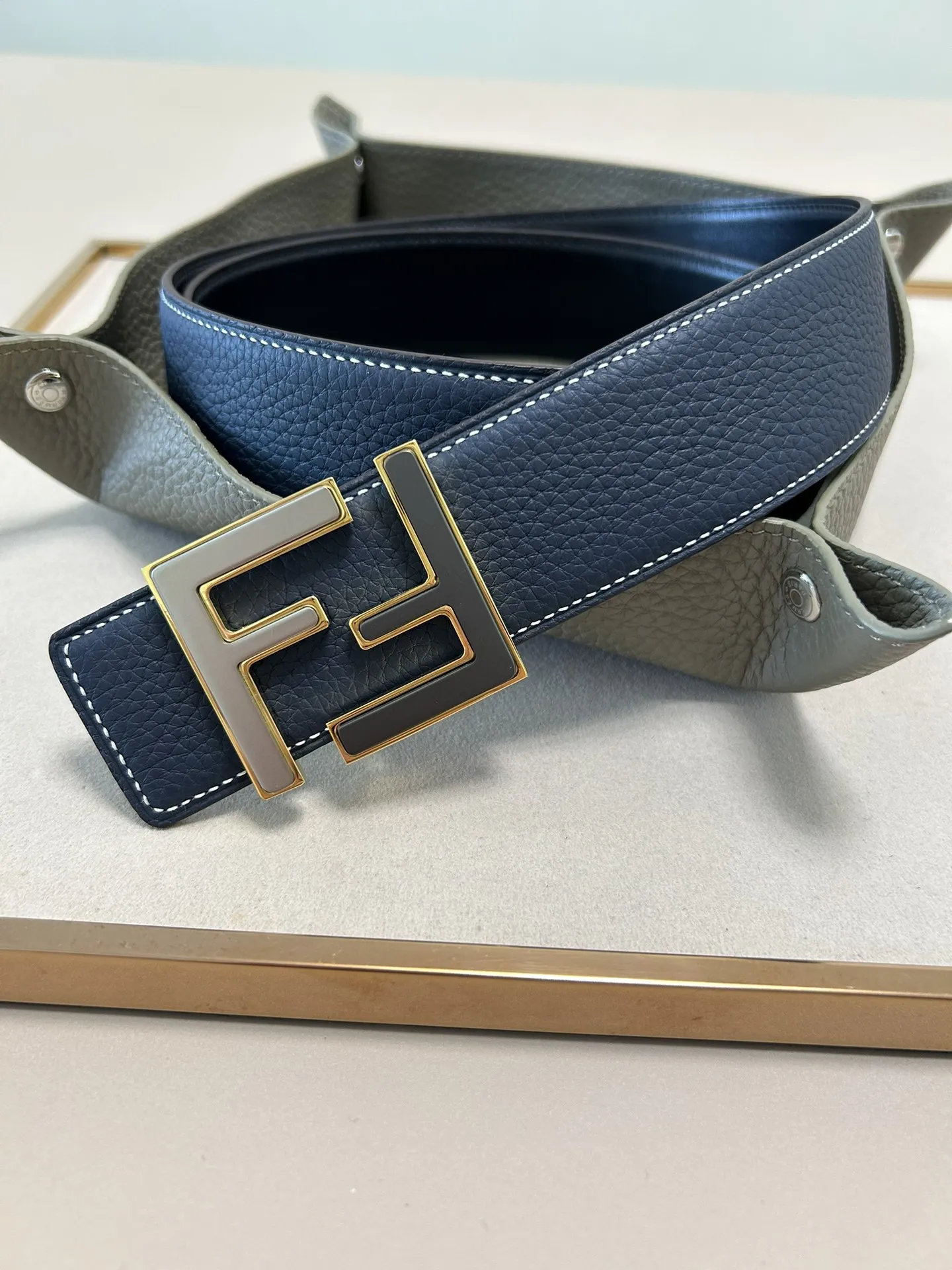 FENDI新作ダブルリングベルト黒FFデザイン - 画像 (7)