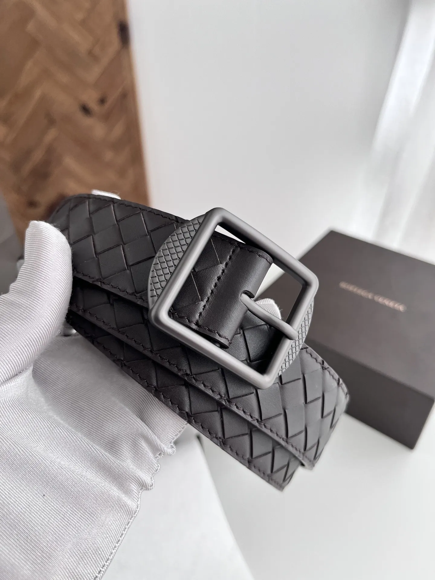 BV男性向け新作 用ベルトイントレチャートデザインコーヒー - 画像 (3)