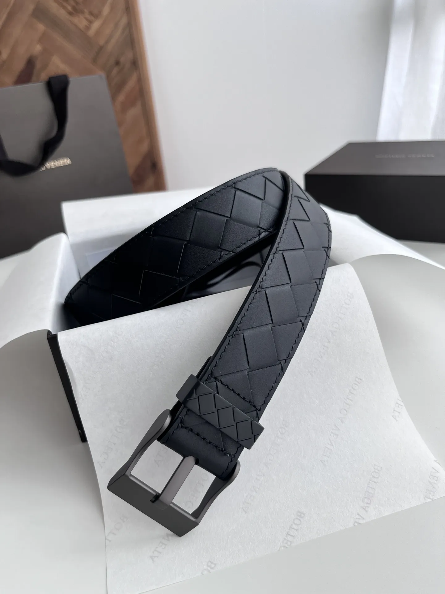 BV 2025新作ダブルフェイス男性用ベルト黒
