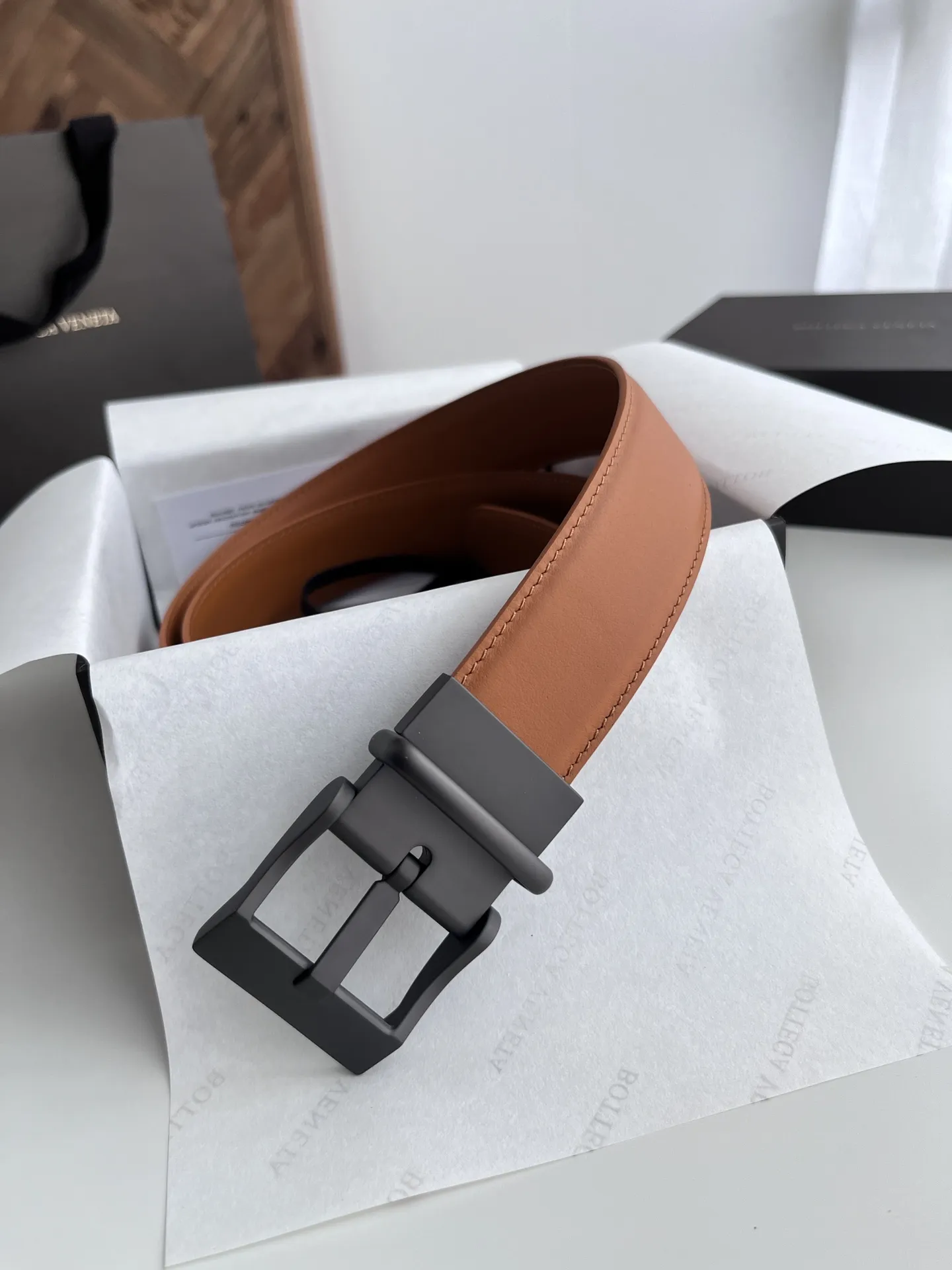 BV 2024新作ダブルフェイス男性用ベルト オレンジ