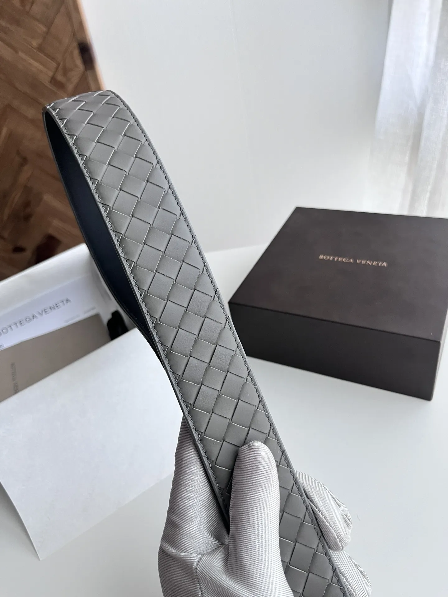 BV新作ダブルフェイス男性用ベルトグレー - 画像 (6)