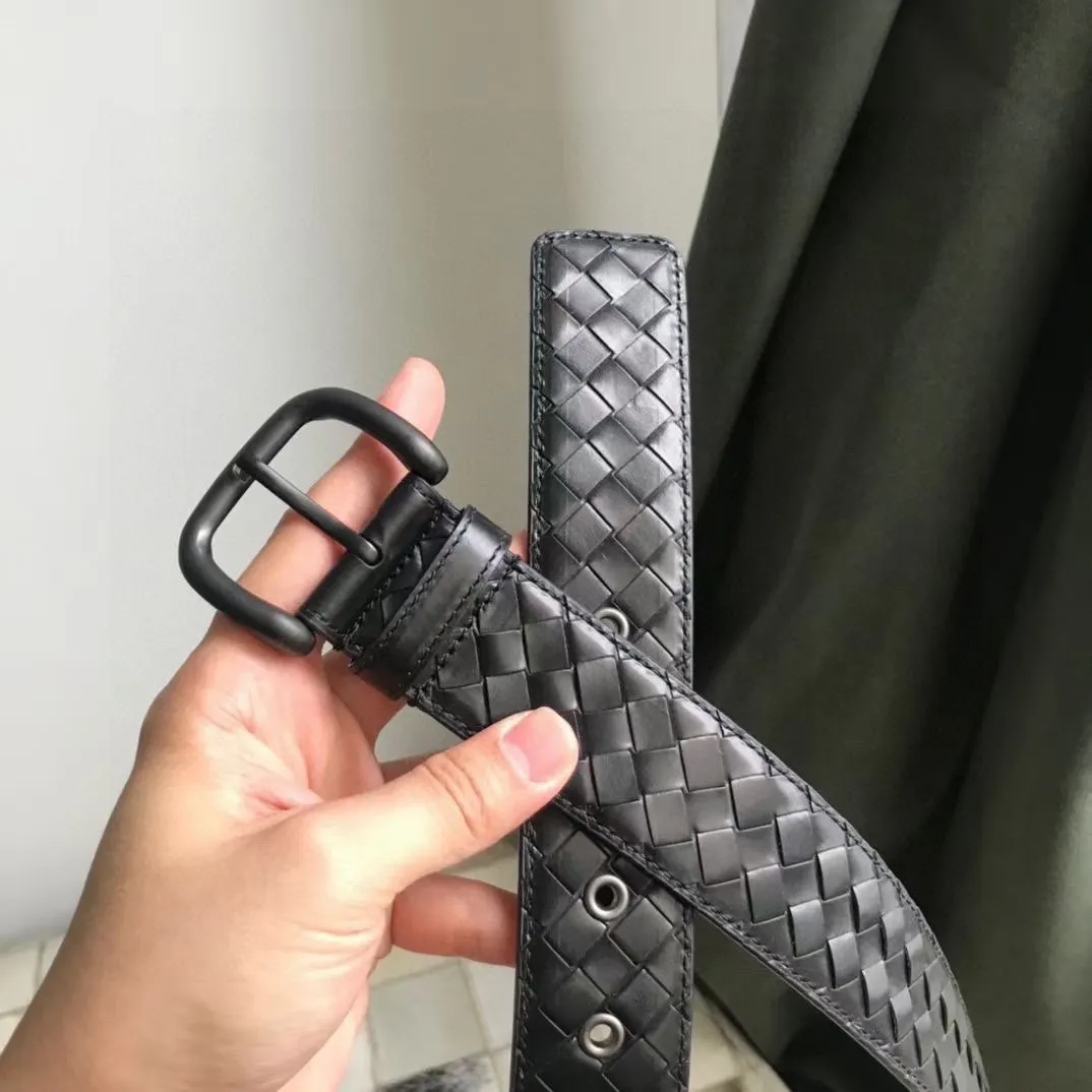 Bottega Veneta 新作黒編み込み皮ベルト - 画像 (3)