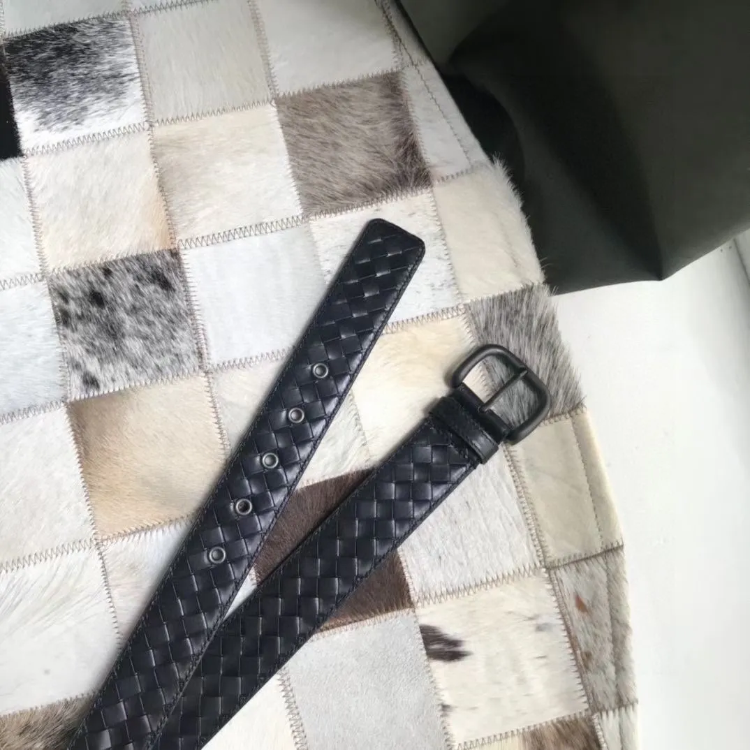Bottega Veneta 新作黒編み込み皮ベルト - 画像 (7)