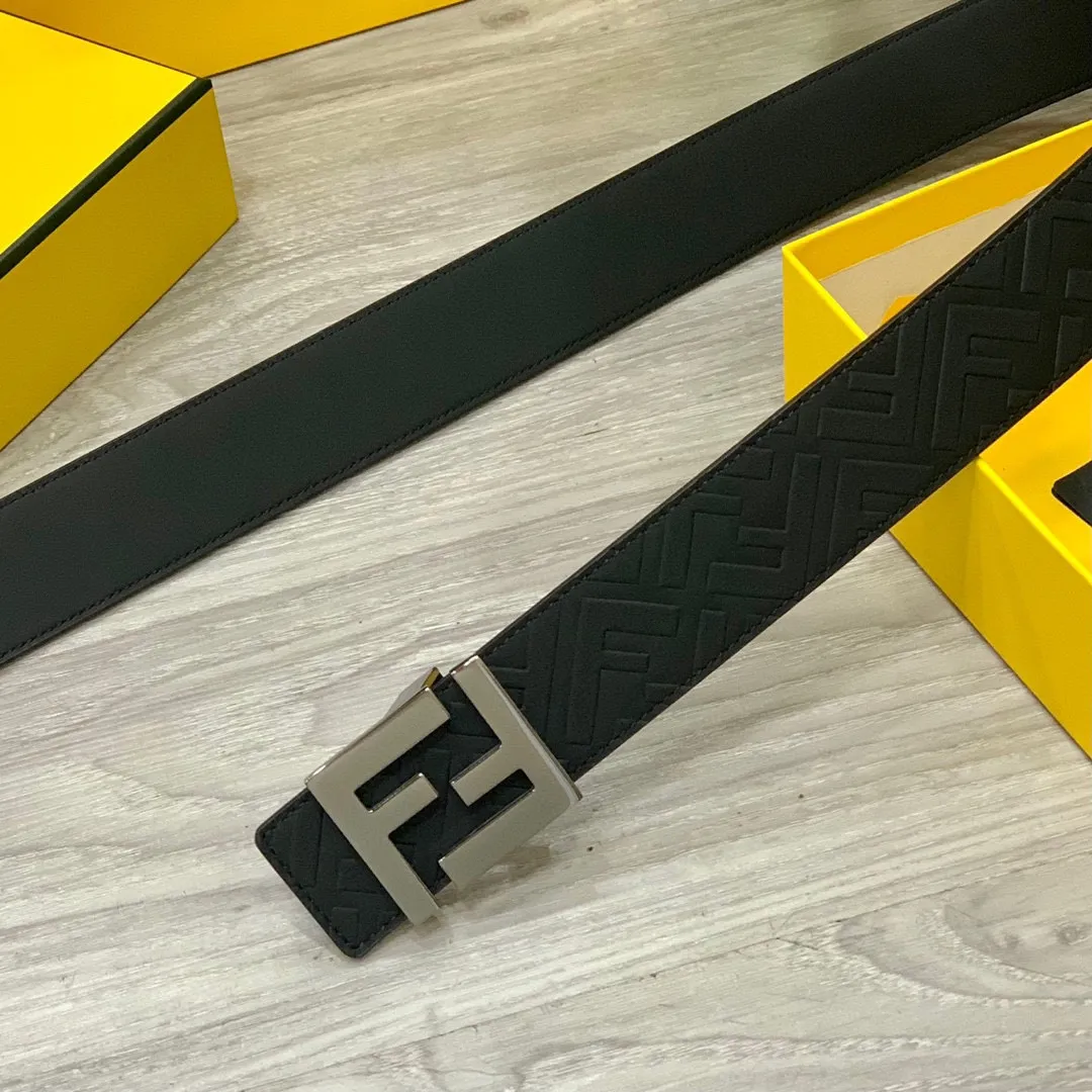 FENDI 新作 ブラック 幅40MM 皮ベルト - 画像 (3)