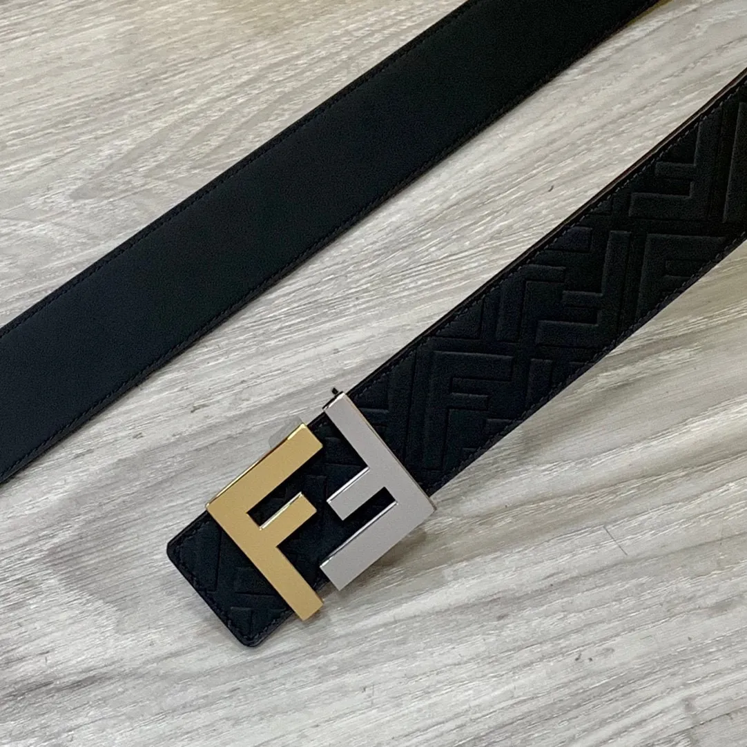 FENDI 新作 黒 幅40MM FFロゴベルト - 画像 (3)