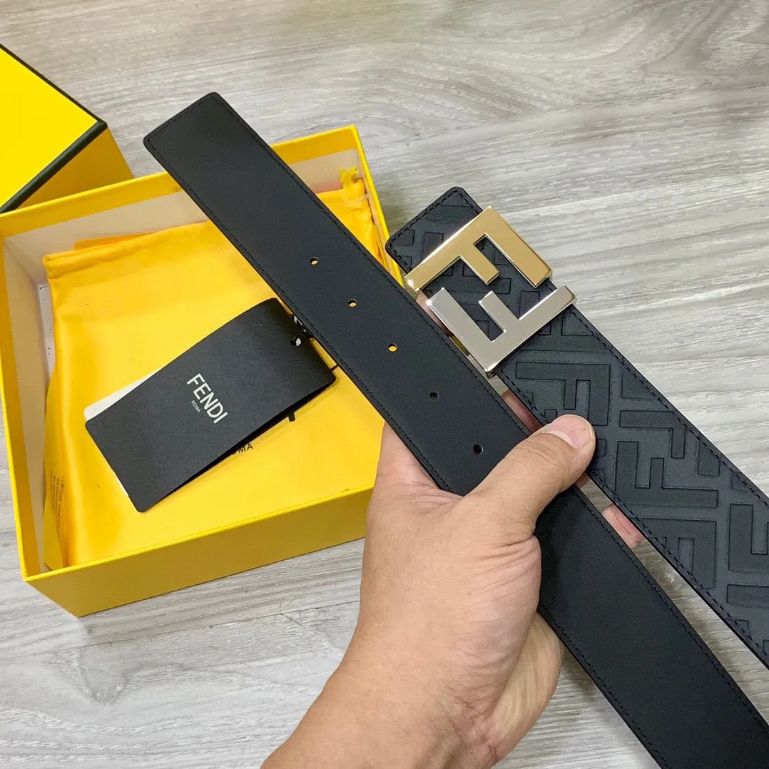 FENDI 新作 黒 幅40MM FFロゴベルト - 画像 (9)