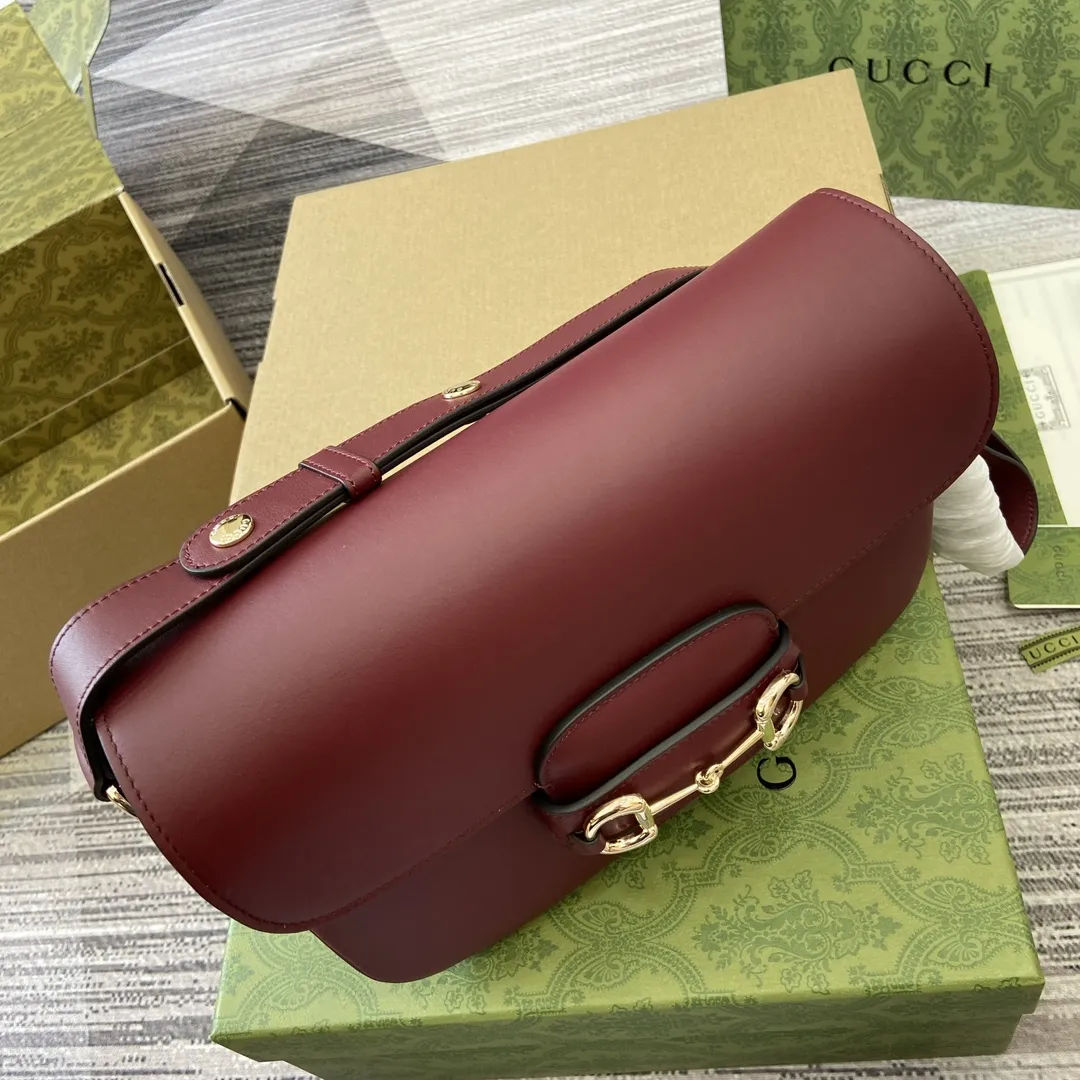 Gucci Horsebit 1955 小号肩背包 アンコラレッド - 画像 (5)