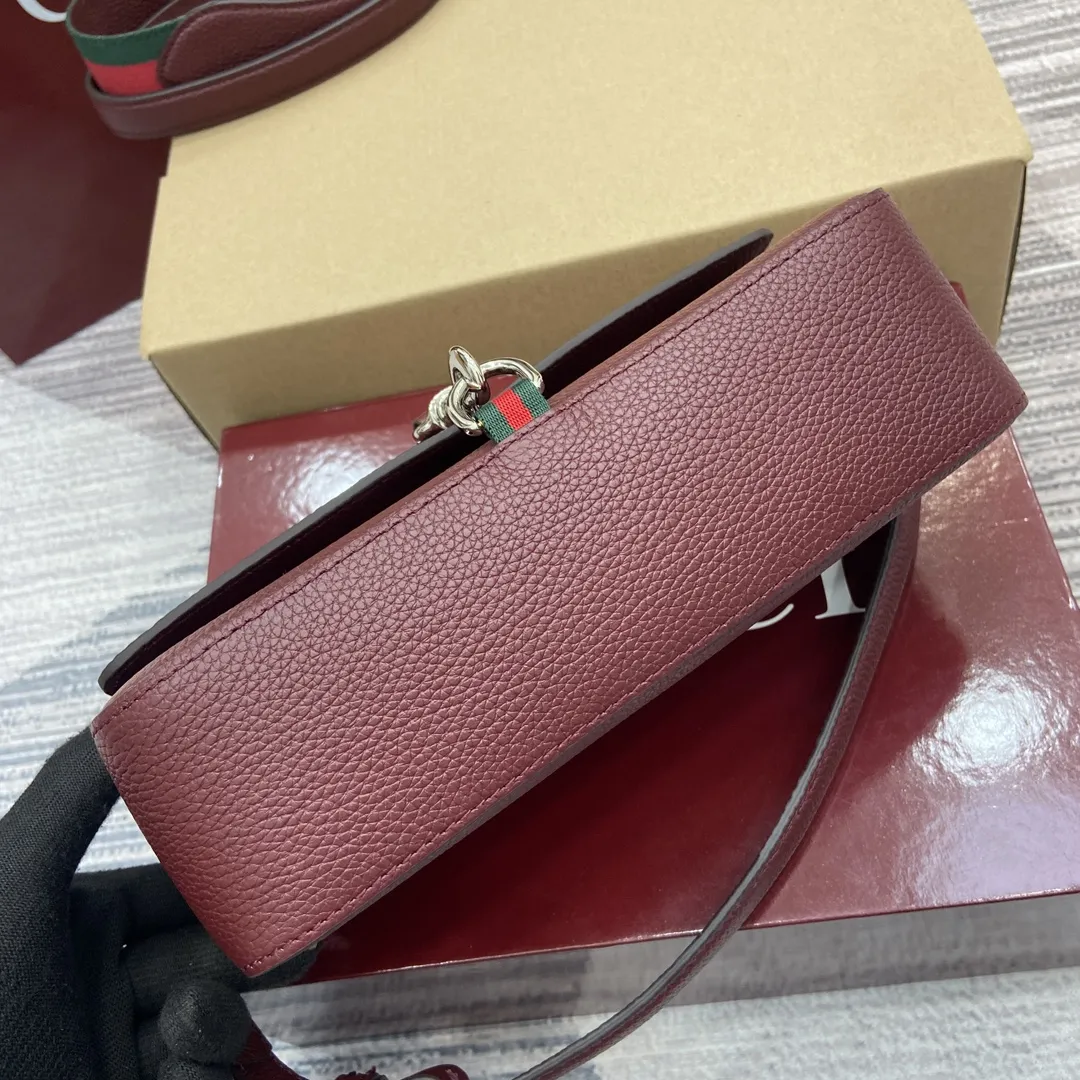 GUCCI アンコラレッド小さなグレインレザーのクロスボディバッグ - 画像 (5)