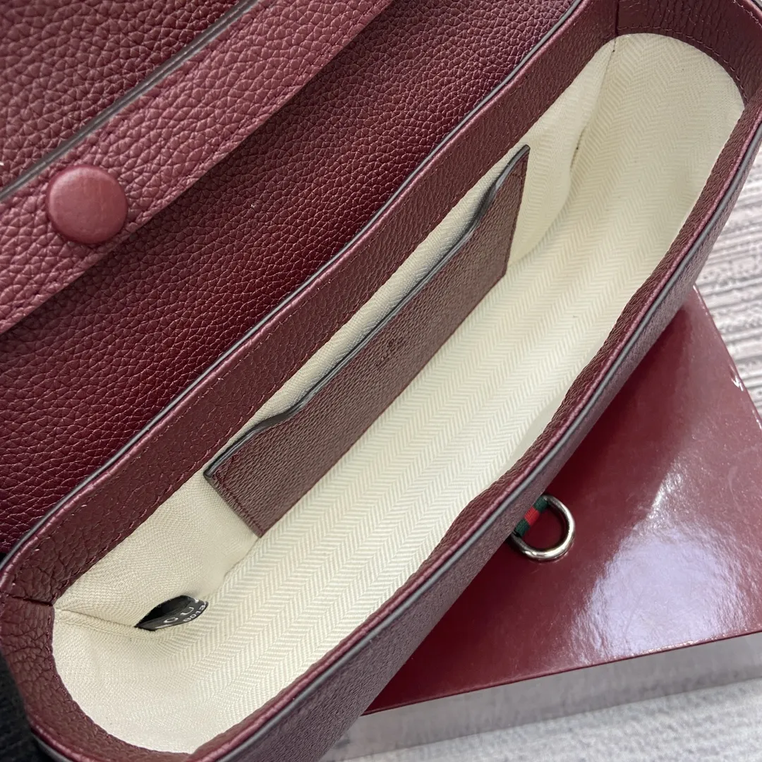 GUCCI アンコラレッド小さなグレインレザーのクロスボディバッグ - 画像 (10)