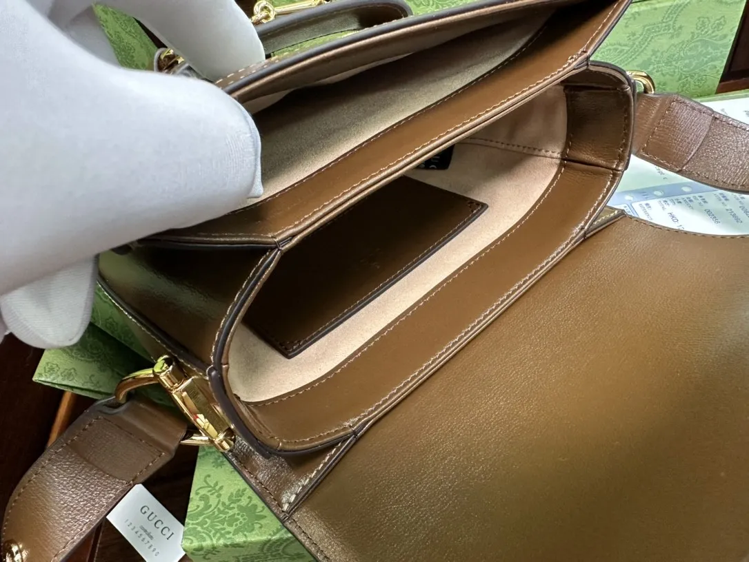 Gucci Horsebit 1955 ミニ斜め掛け鞍型バッグ 茶色 - 画像 (9)