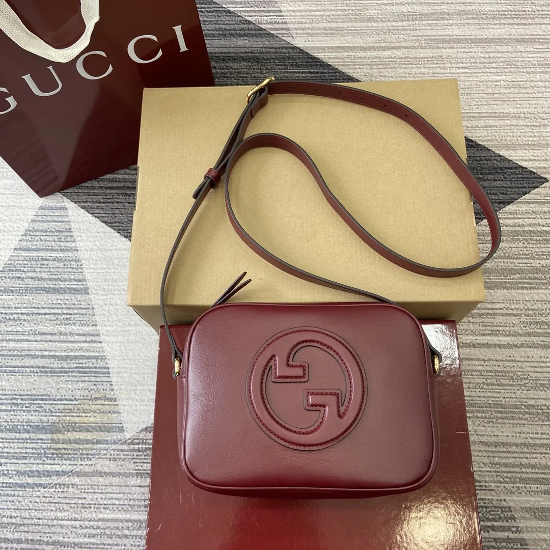 Gucci Blondie ミニショルダーバッグ アンコラレッド