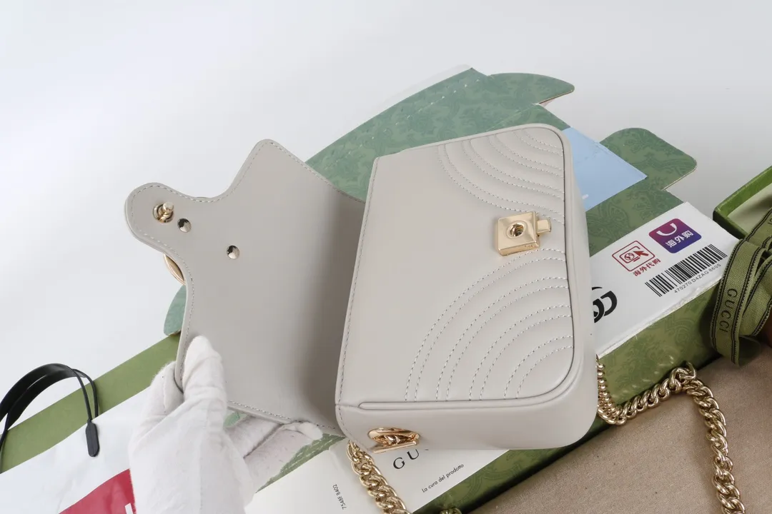 Gucci GG Marmont グレー ハンドバッグ - 画像 (14)