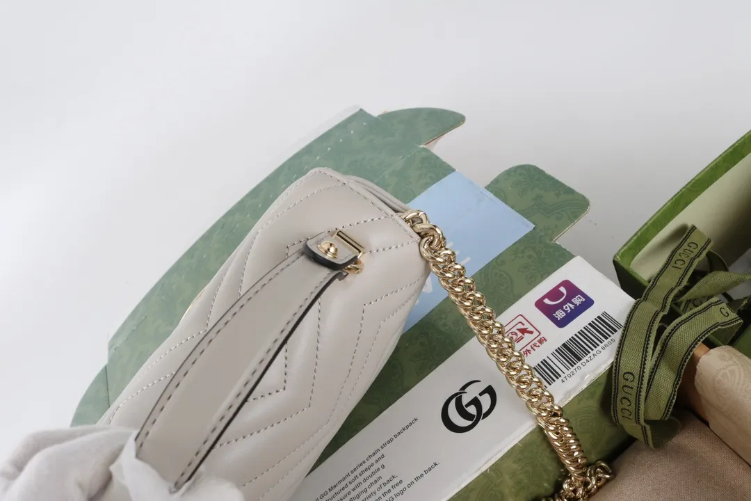 Gucci GG Marmont グレー ハンドバッグ - 画像 (8)