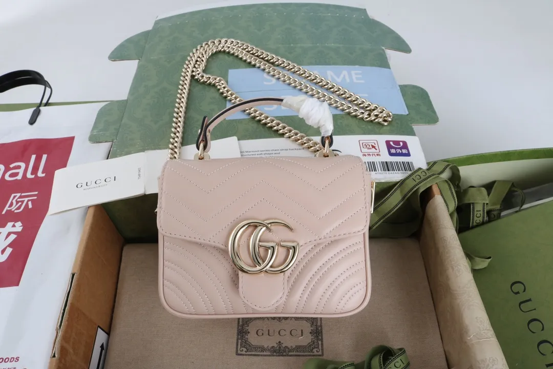 Gucci GG Marmont ピンク ショルダーバッグ