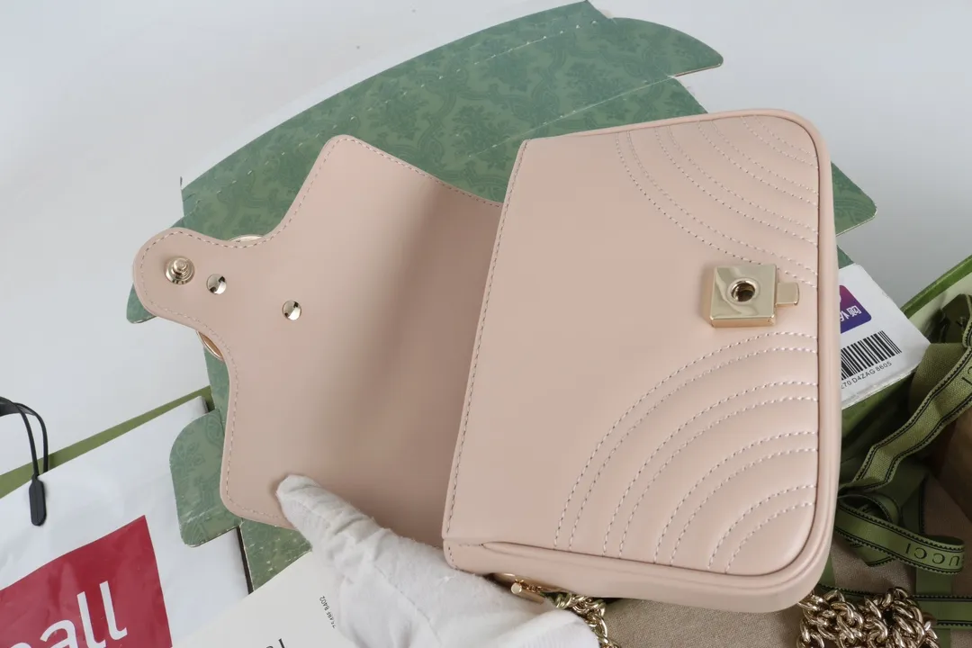 Gucci GG Marmont ピンク ショルダーバッグ - 画像 (13)