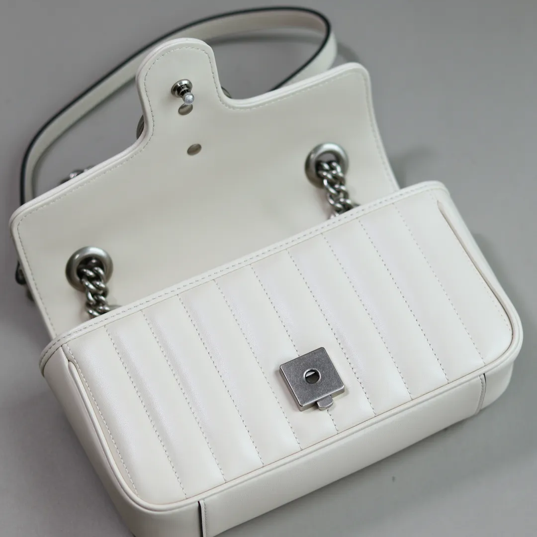 Gucci シルバー GG Marmont ミニショルダーバッグ - 画像 (7)