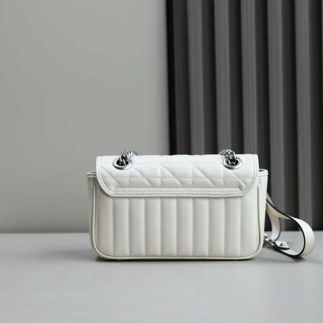 Gucci シルバー GG Marmont ミニショルダーバッグ - 画像 (10)