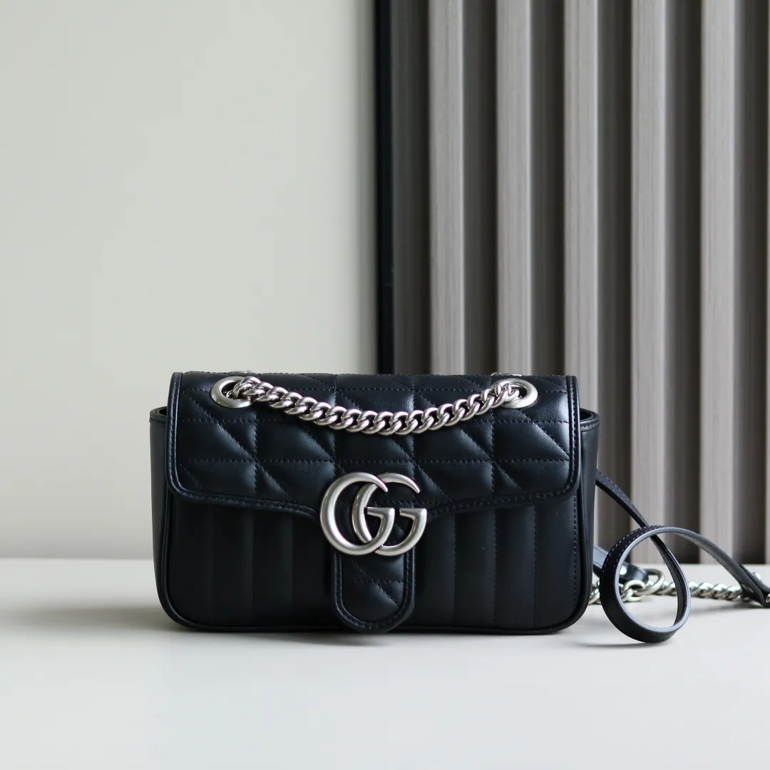 Gucci GG Silver marmont ミニショルダーバッグ ブラック