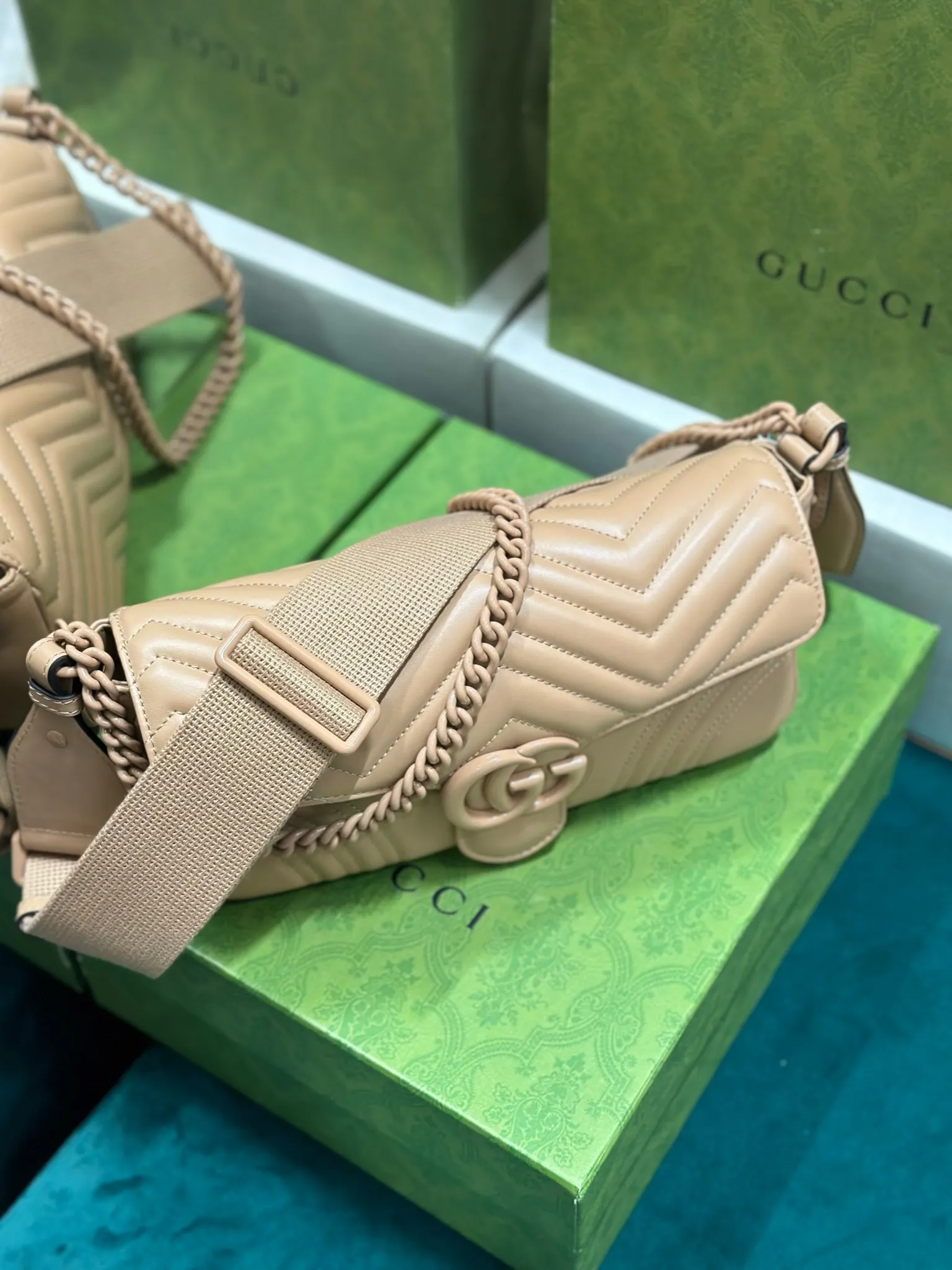 Gucci GG Marmont ショルダーバッグ ベージュ オリジナルレザー - 画像 (5)