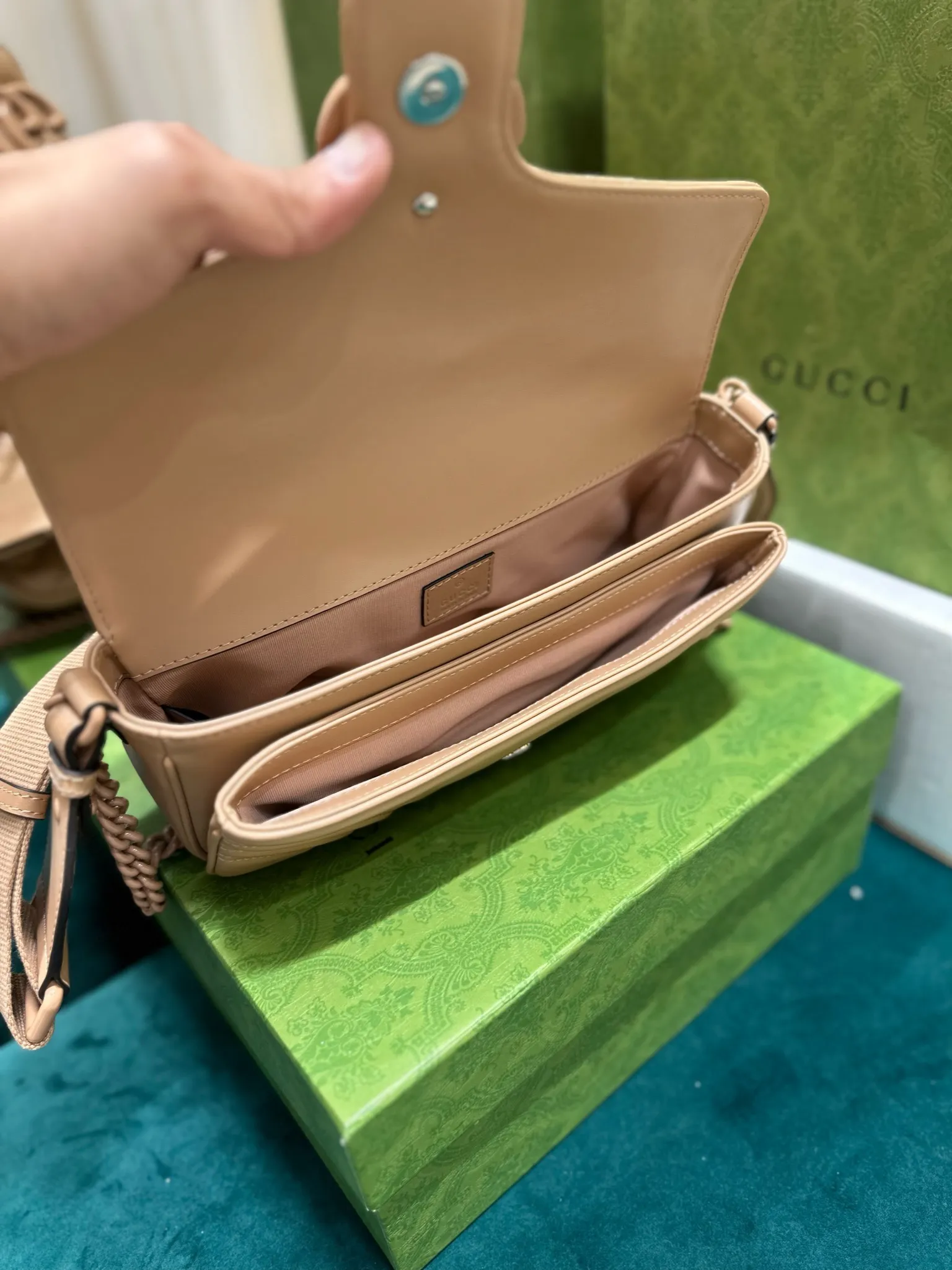 Gucci GG Marmont ショルダーバッグ ベージュ オリジナルレザー - 画像 (9)