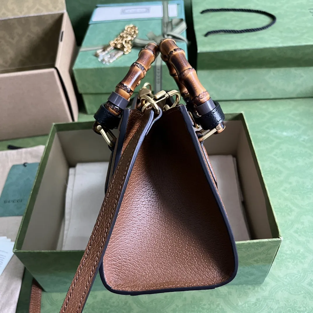 Gucci Diana竹節トランペットショルダーバッグ 茶色 Cosmogonie - 画像 (5)