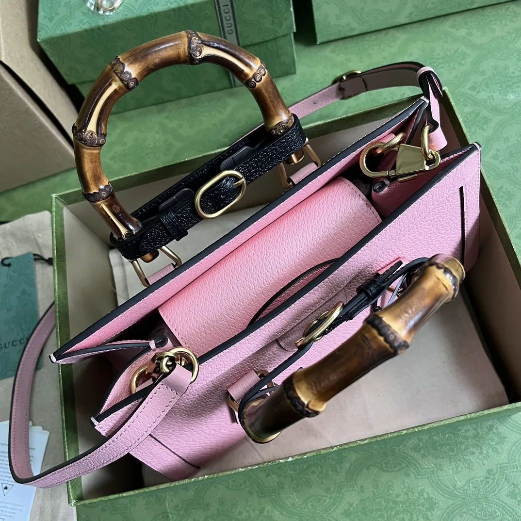 Gucci Diana竹節トランペットショルダーバッグピンク色Cosmogonieシリーズ - 画像 (7)