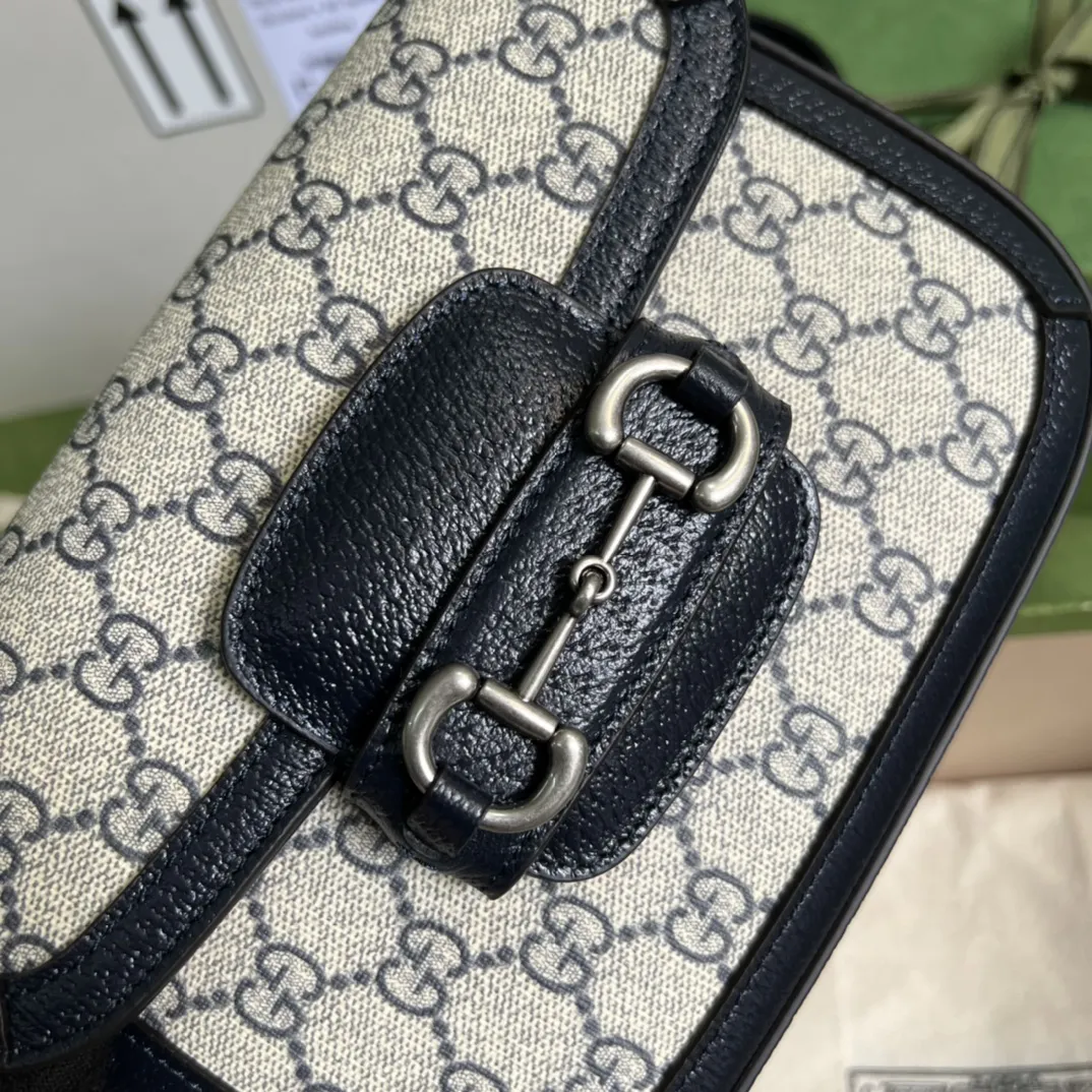 Gucci GG Supreme 馬具バッグ ブルー ミニサイズ - 画像 (6)