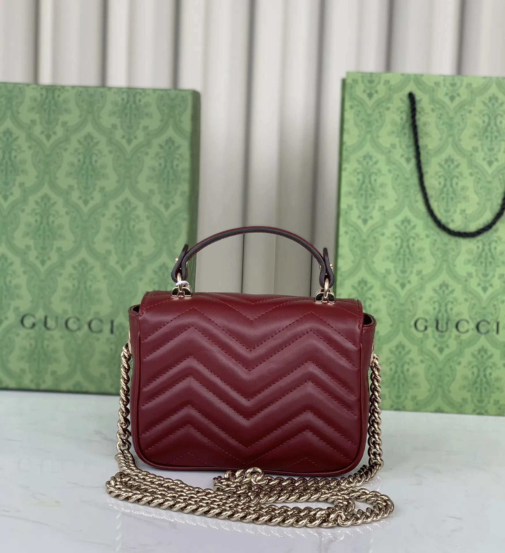 Gucci GG Marmont ミニハンドバッグ レッド - 画像 (4)