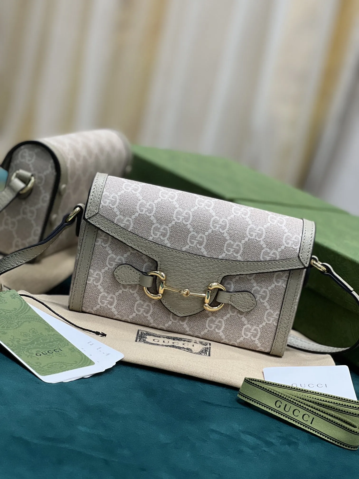 Gucciホースビット1955ミニ斜め掛けバッグベージュ