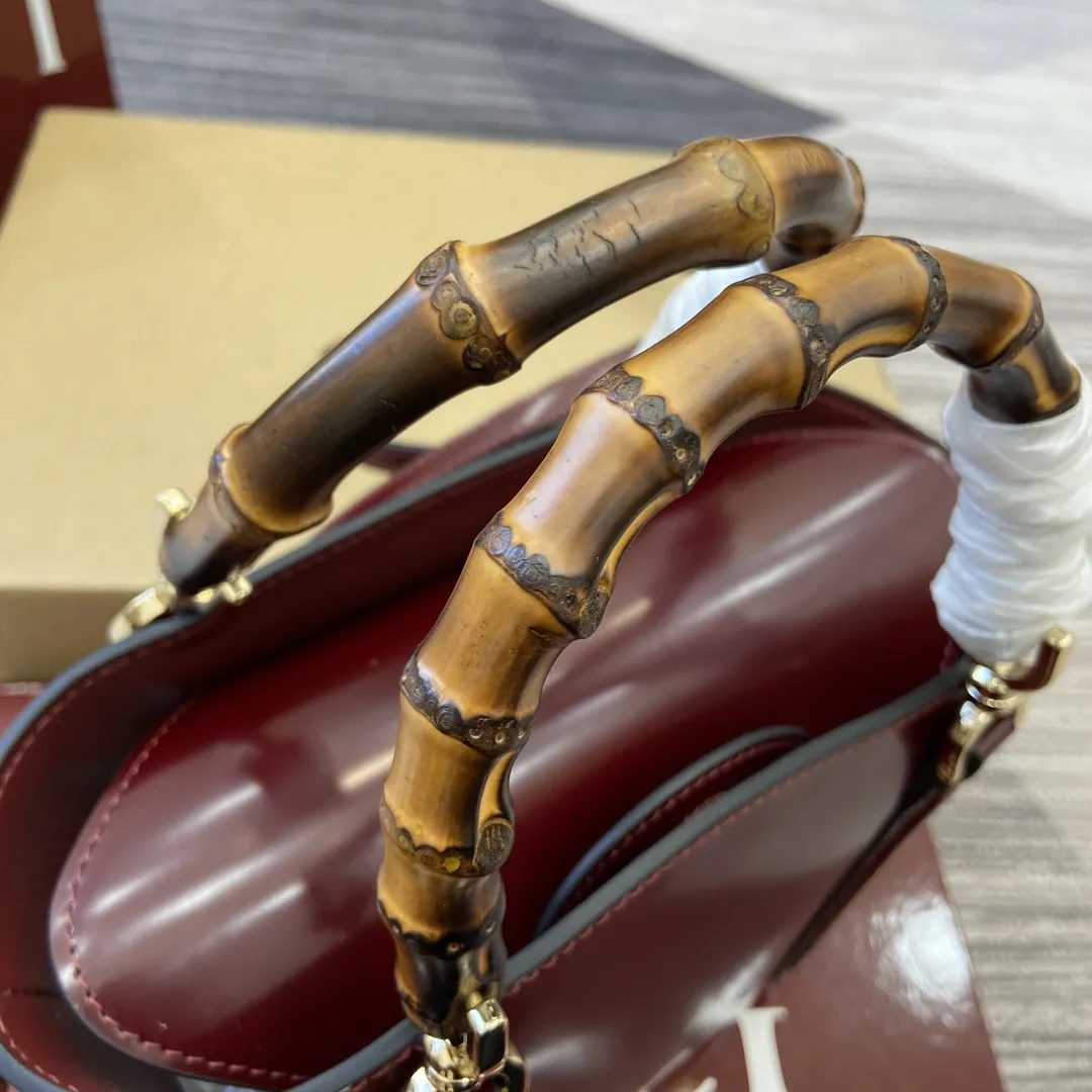 Gucci アンコラレッド ミニ竹節トートバッグ - 画像 (9)