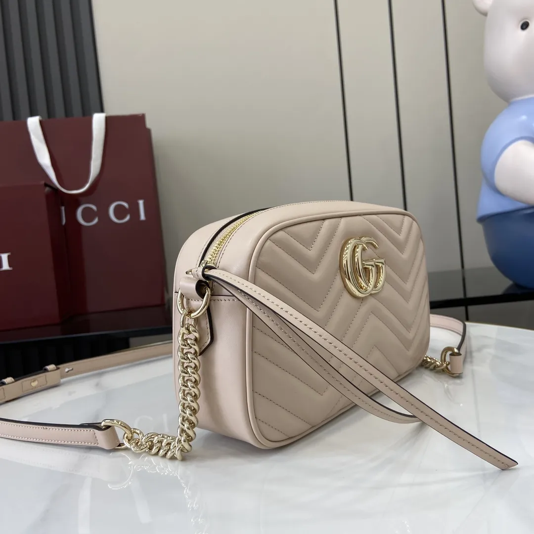 Gucci ピンク色ショルダーバッグGG Marmont トランペットショルダーバッグ - 画像 (3)