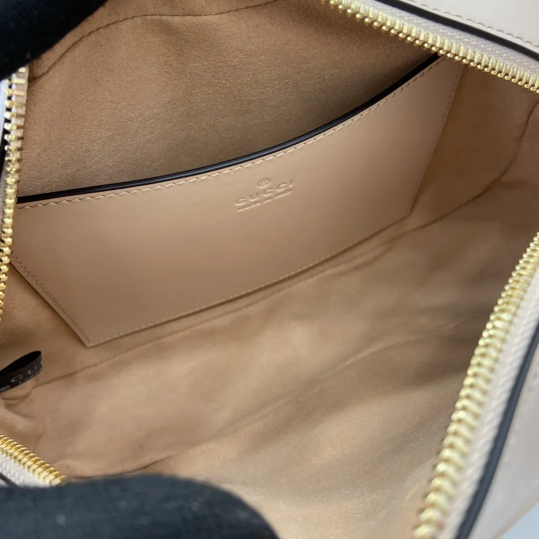 Gucci ピンク色ショルダーバッグGG Marmont トランペットショルダーバッグ - 画像 (9)