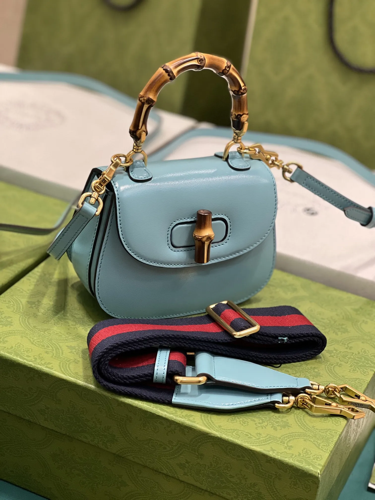 Gucci Ariaシリーズ ブルー 小型ハンドバッグ - 画像 (3)