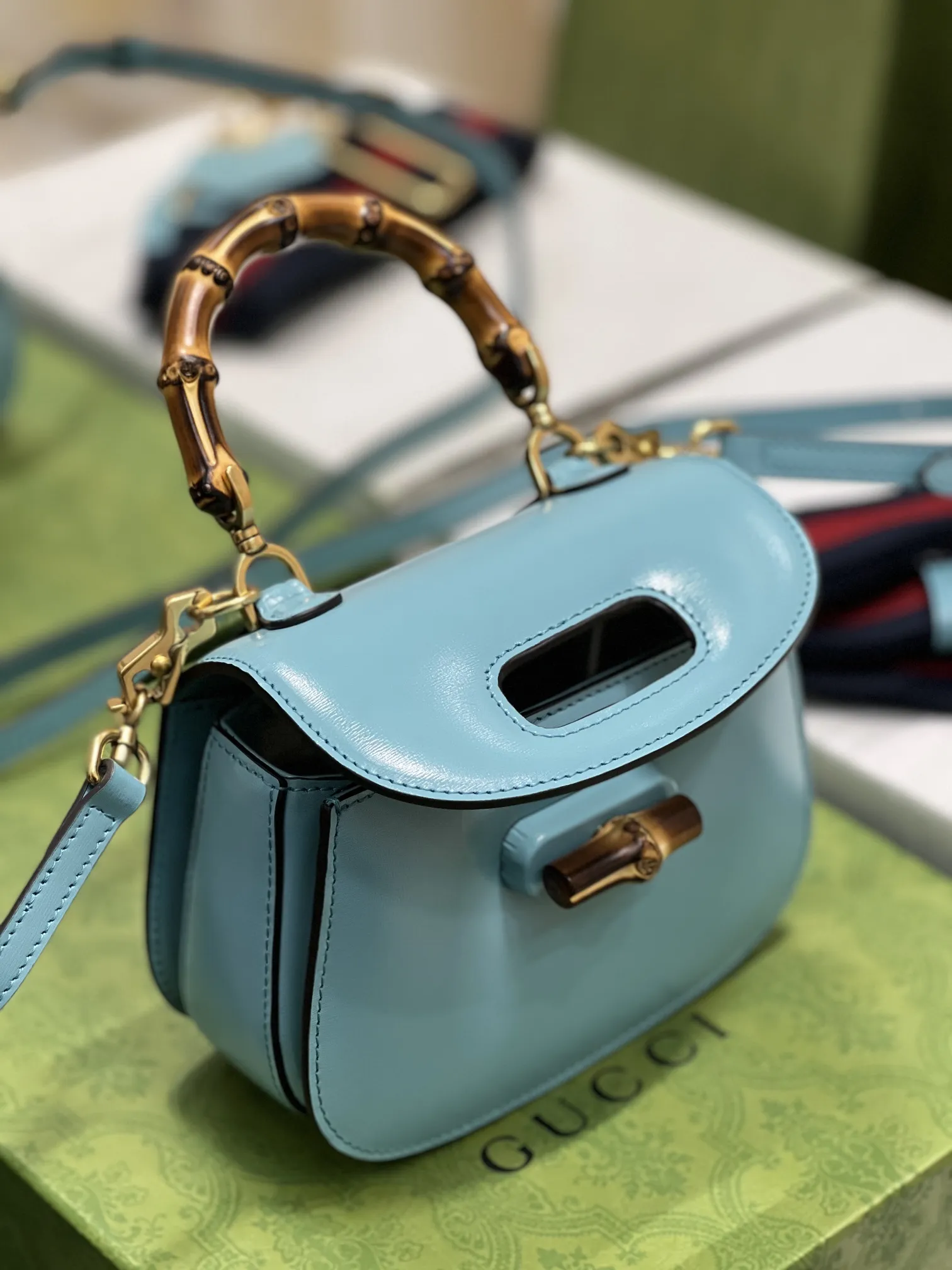 Gucci Ariaシリーズ ブルー 小型ハンドバッグ - 画像 (8)