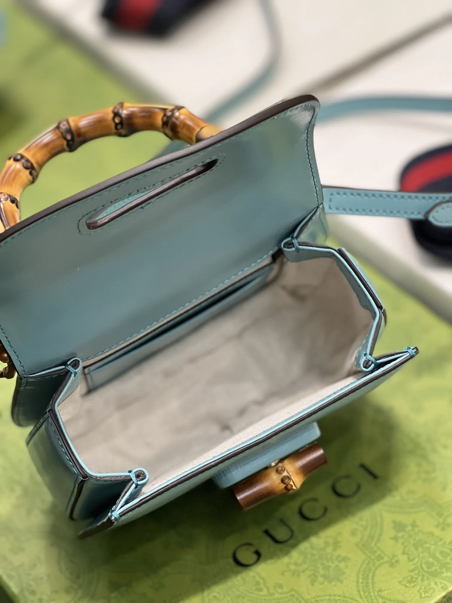 Gucci Ariaシリーズ ブルー 小型ハンドバッグ - 画像 (10)