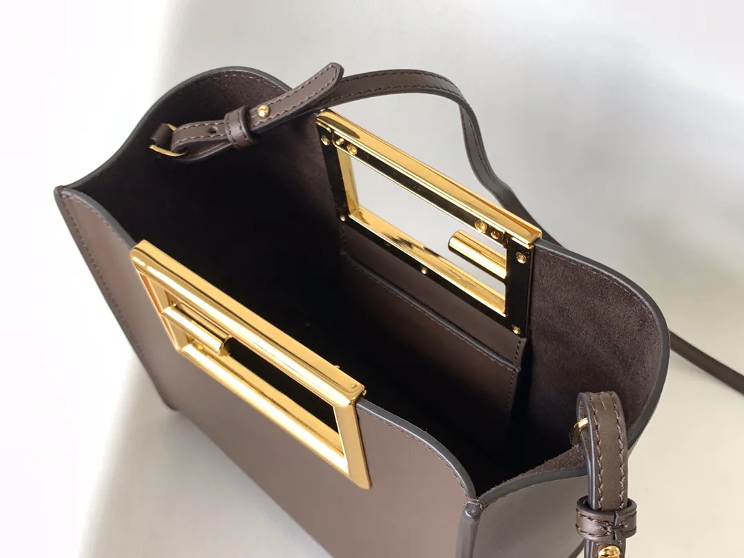 Fendi Way小号手袋ブラウンレザーFFロゴ - 画像 (5)