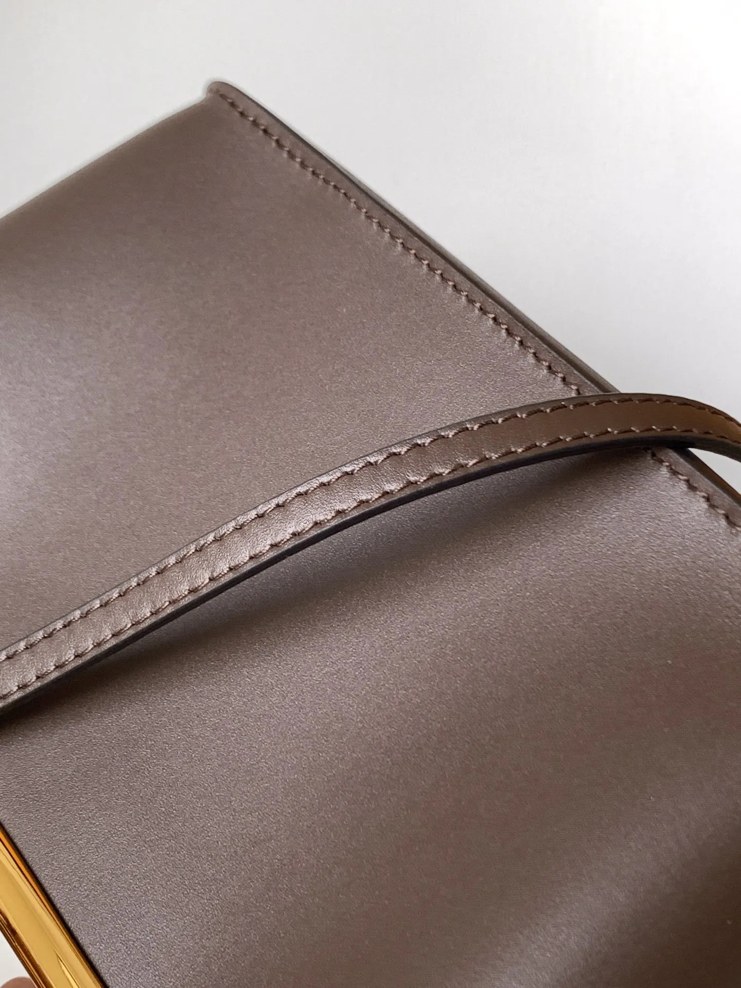 Fendi Way小号手袋ブラウンレザーFFロゴ - 画像 (8)