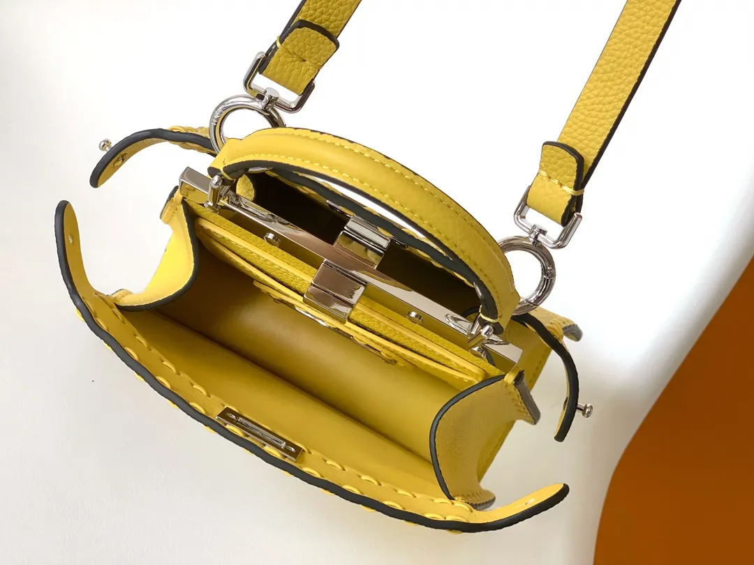 Fendi Iconic Peekaboo ISeeU Mini イエロー ミニバッグ - 画像 (6)