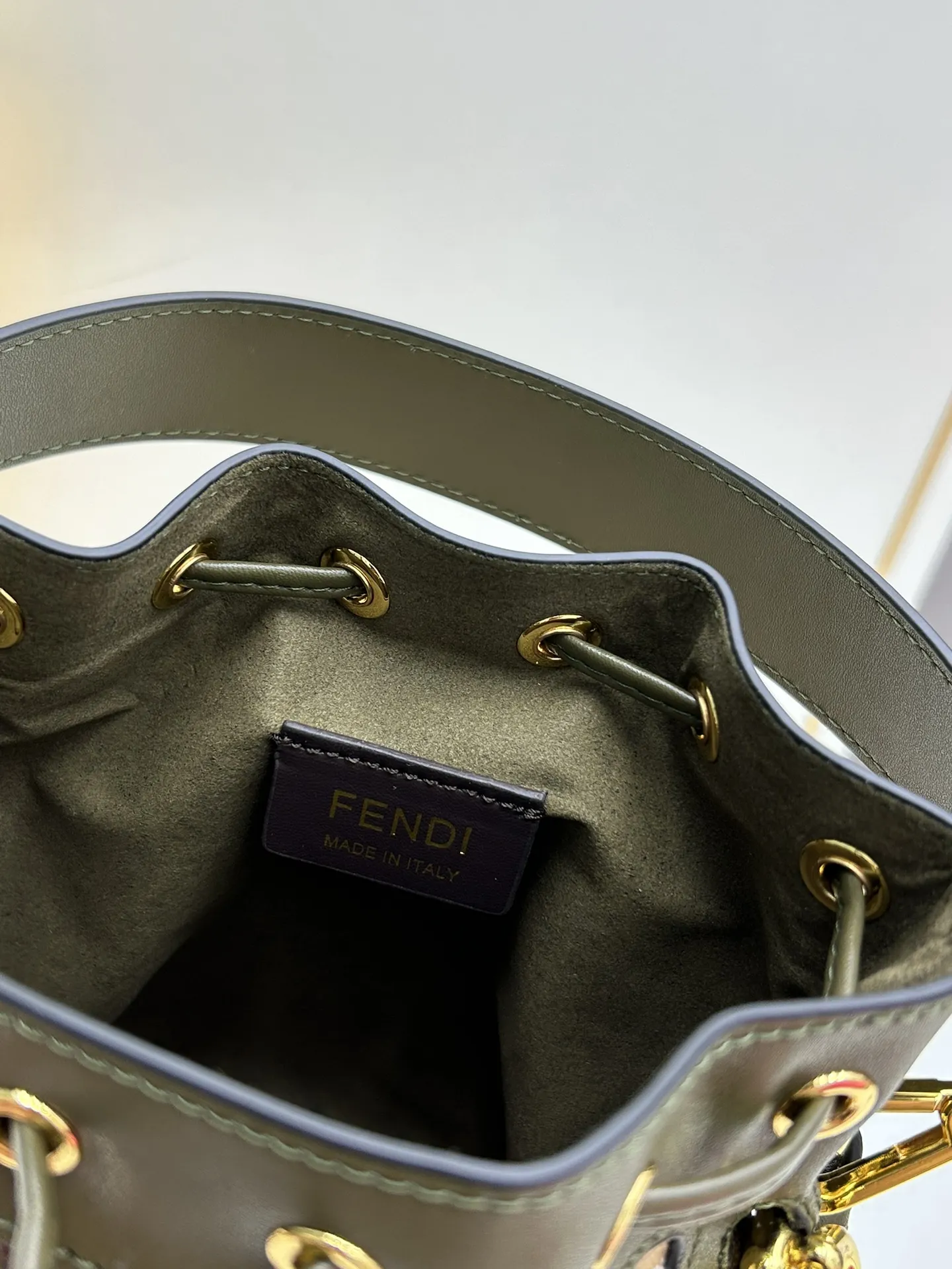 Fendi カラフルバケットバッグ - 画像 (9)