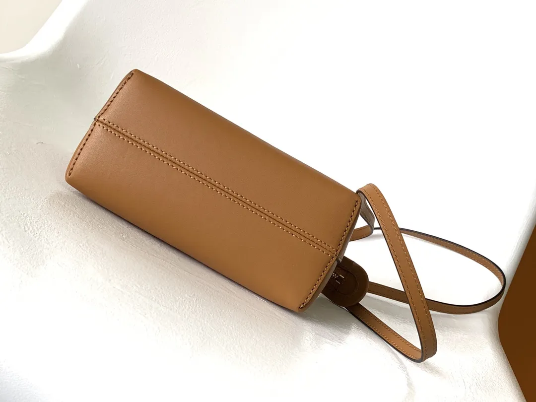 FENDI ミニByTheWayバッグ 茶色 玳瑁ハンドル - 画像 (6)