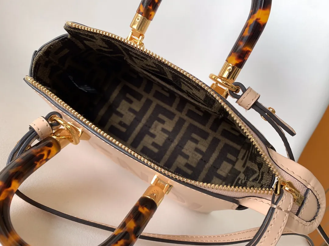 FENDI Mini ByTheWay バッグ ベージュ カalf柄ハンドル - 画像 (6)