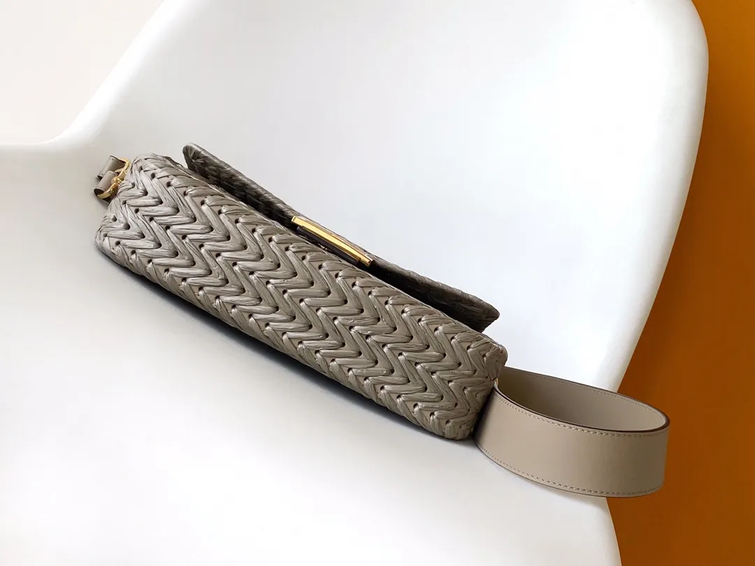 FEND グレーブラケットバッグ ラフィア編み - 画像 (5)