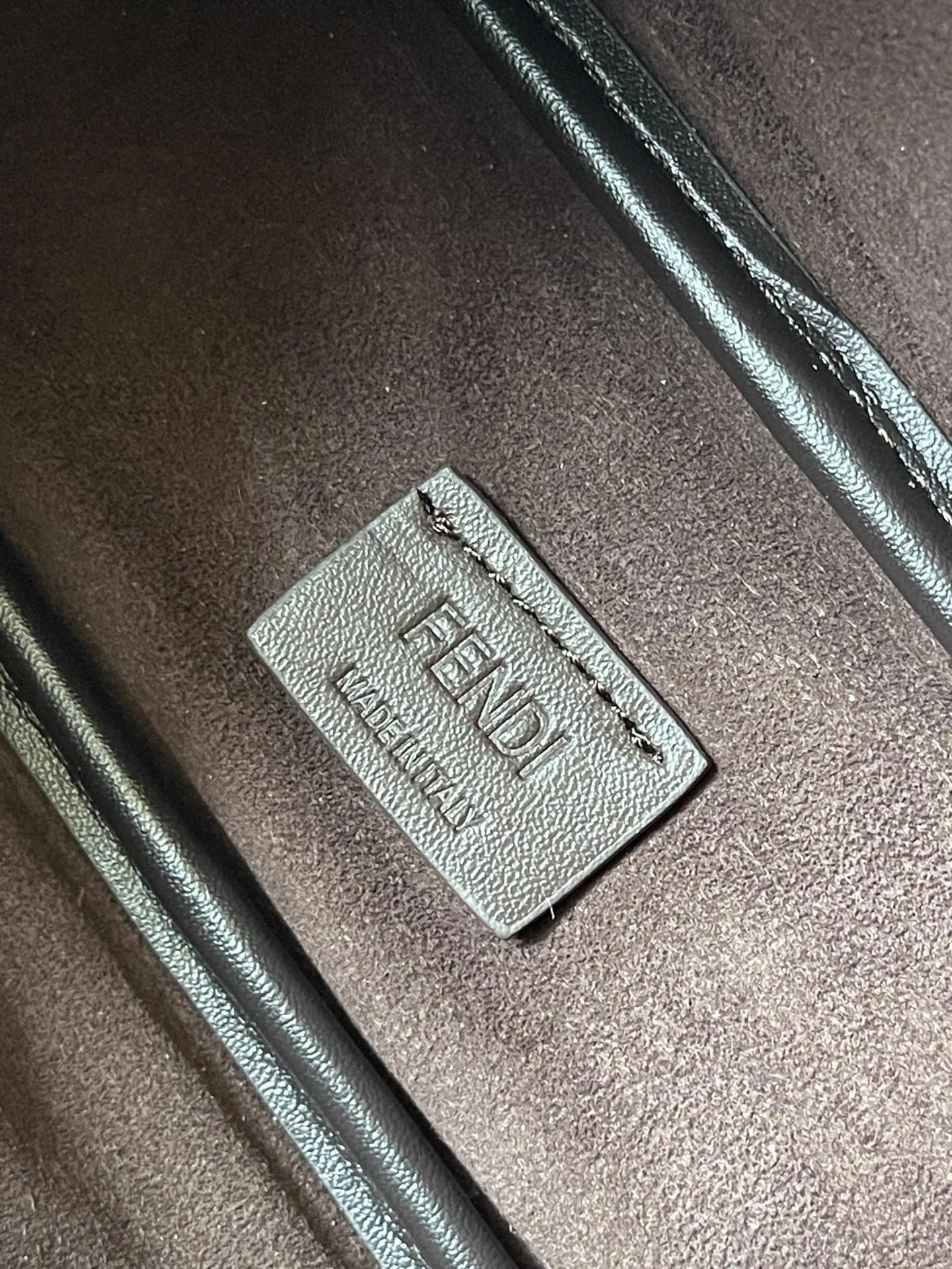 FENDI Simply FENDI ショルダーバッグ ダークブラウン - 画像 (10)