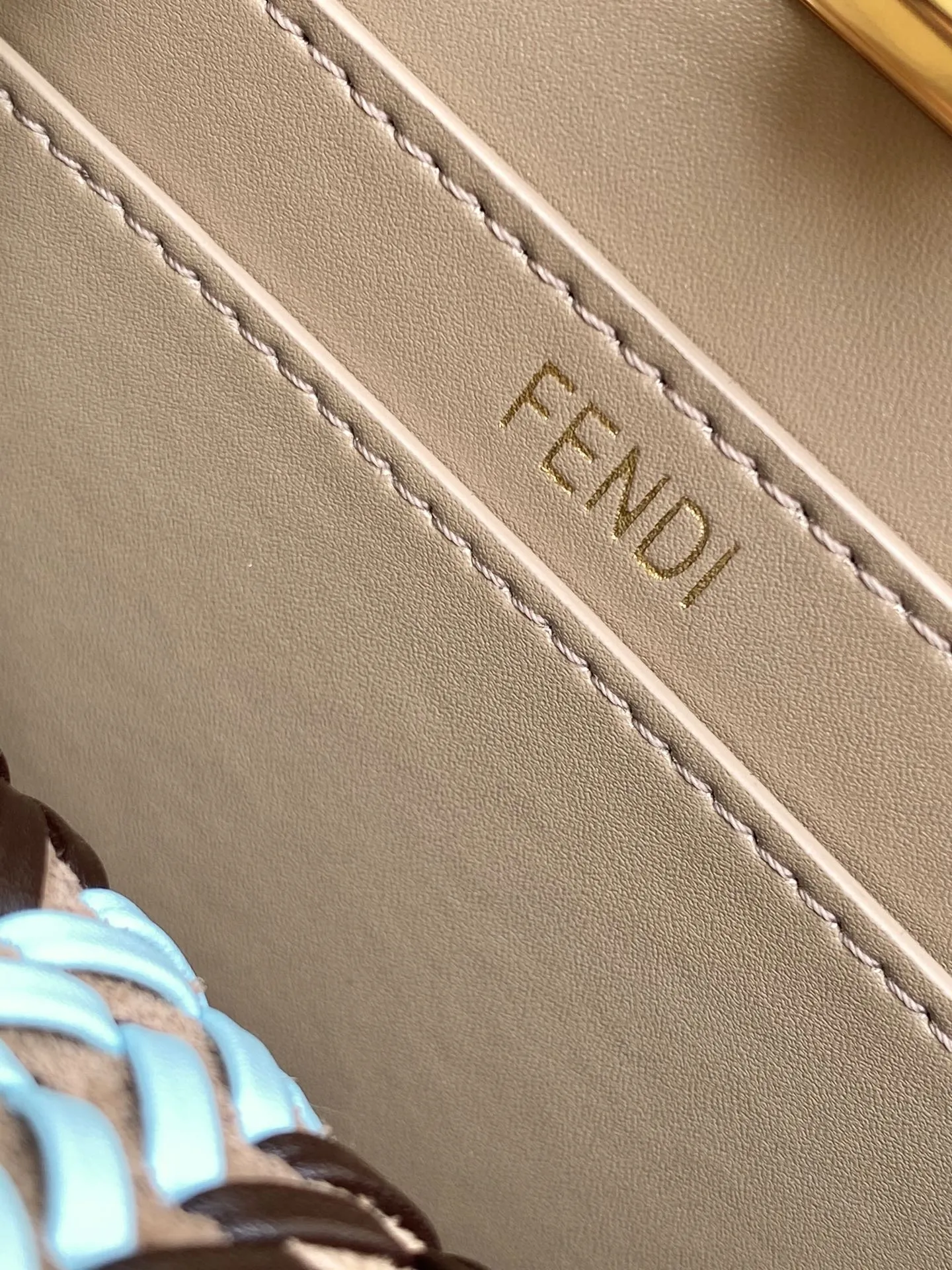 Fendi Iconic Peekaboo ISeeU Mini ブラウンとブルーストライプ - 画像 (7)