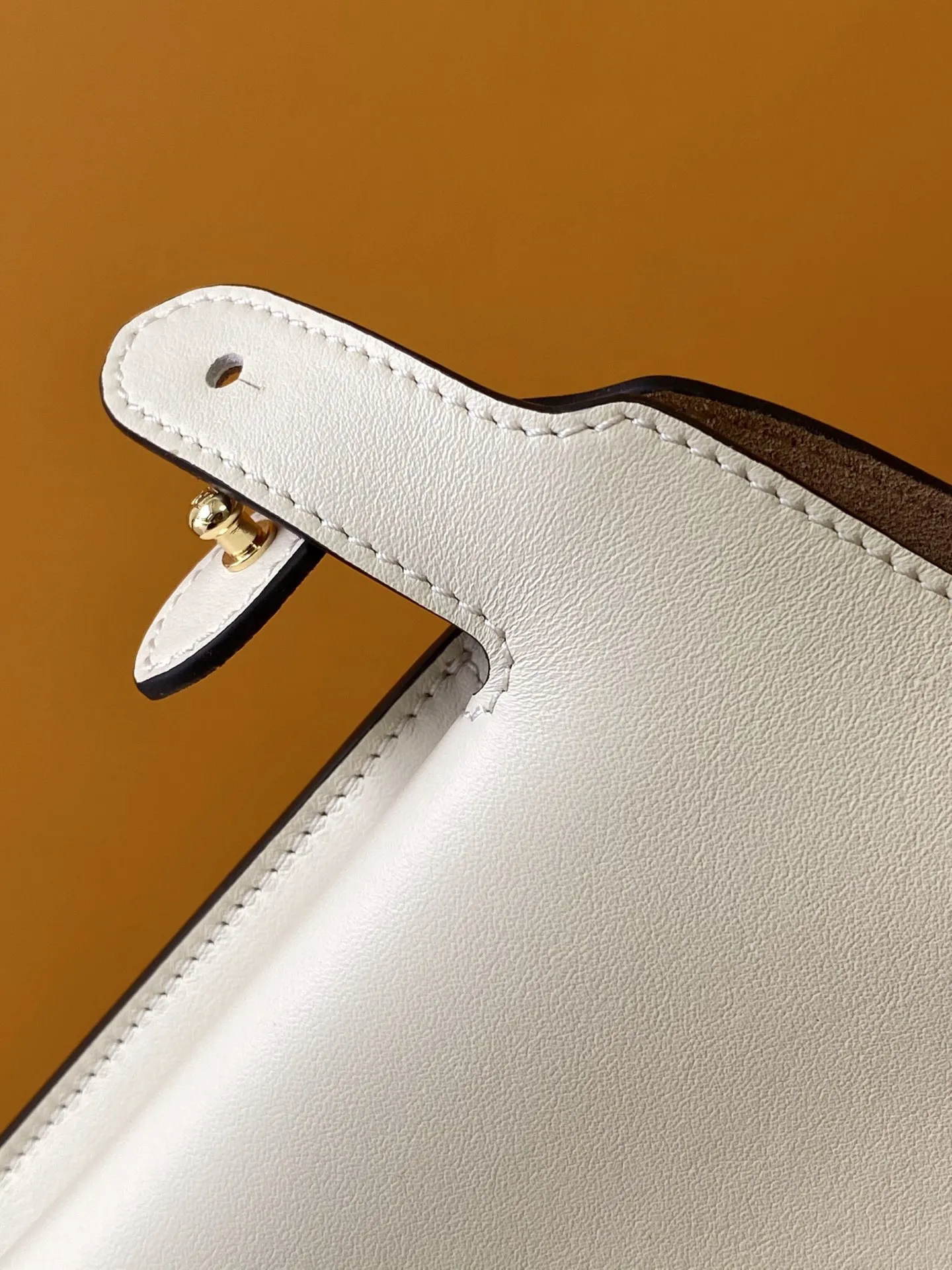 Fendi Iconic Peekaboo Soft クリーム色 ショルダーバッグ - 画像 (9)