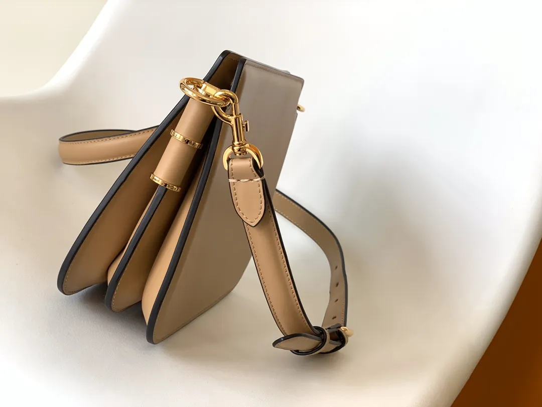 Fendi touch 風琴ハンドバッグ ベージュ レザー - 画像 (4)