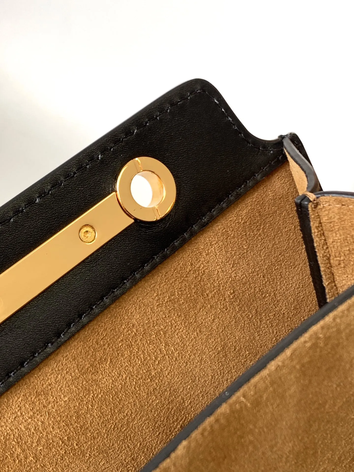 Fendi touch 風琴ハンドバッグ ブラック レザー - 画像 (9)