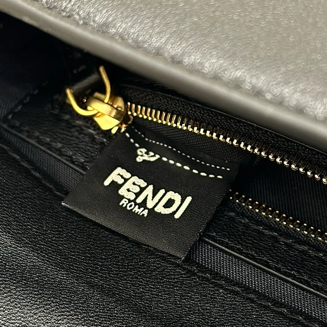FENDI Stefano Pilati BAGUETTE 黒 バッグ - 画像 (9)